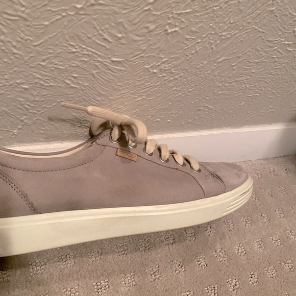 Gently worn ECCO Soft 7 nubuck “warm gray” sneakers 8-8.5 / 39 - Picture 8 of 11